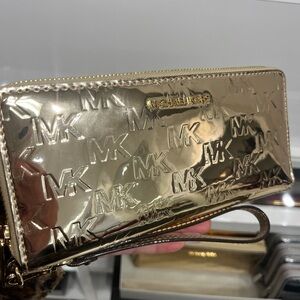 Michael Kors Large Pale Gold Continental Wallet